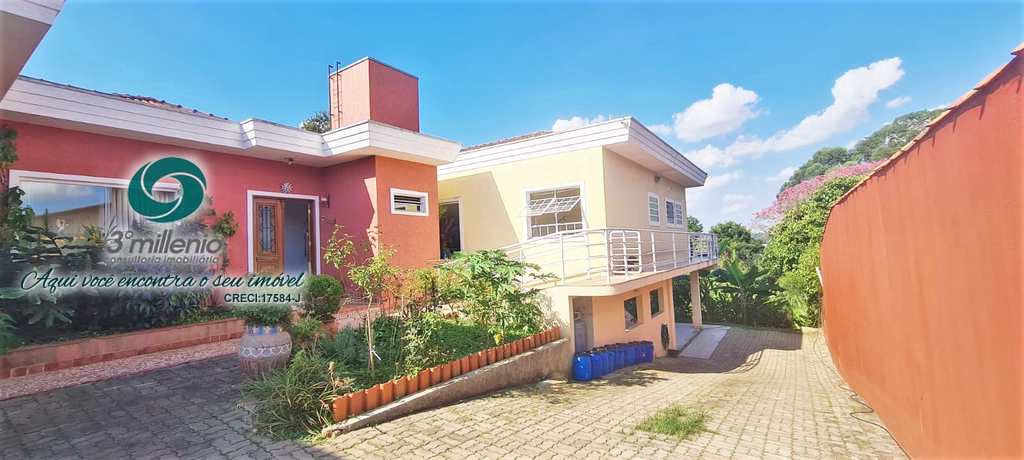 Casa em Cotia, no bairro Vila Hortência