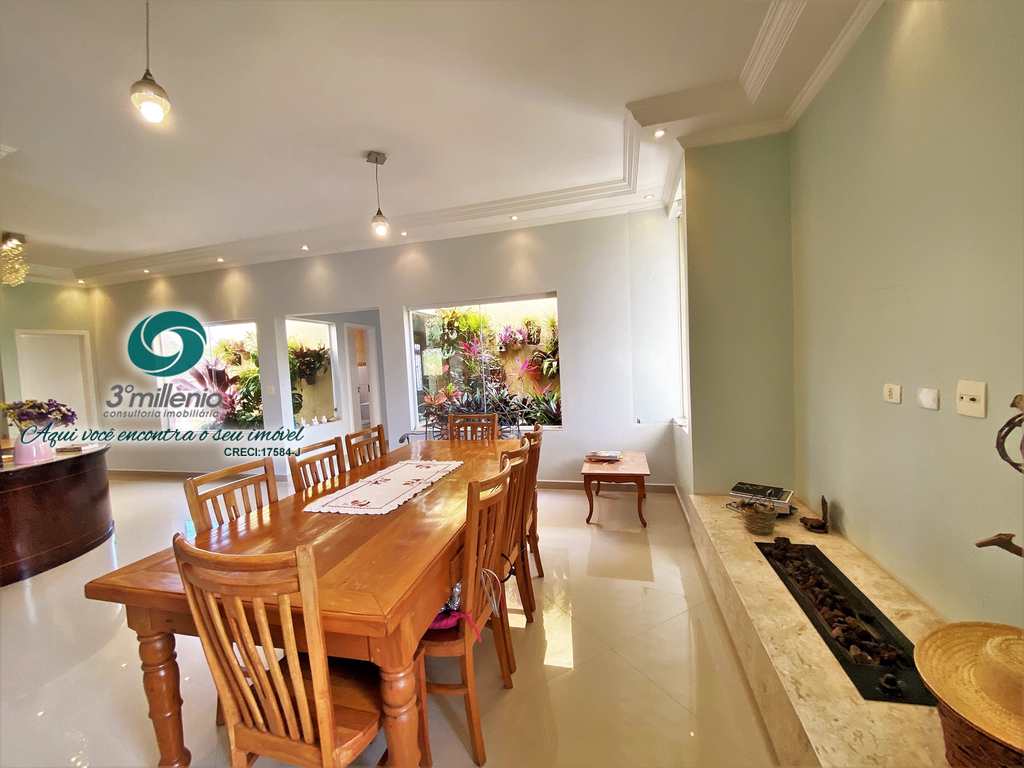 Casa em Cotia, no bairro Vila Hortência