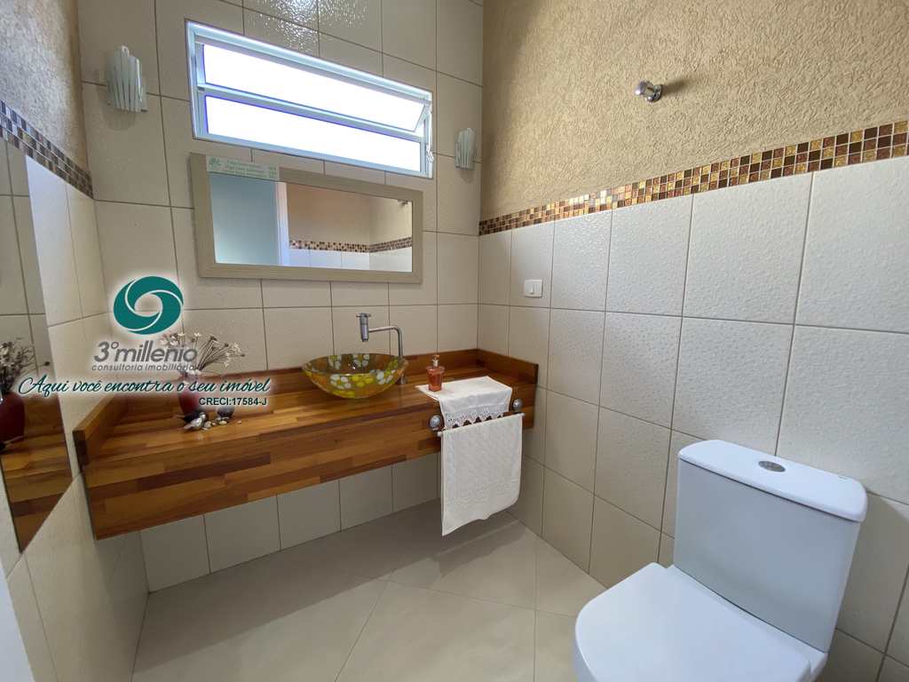 Casa em Cotia, no bairro Vila Hortência