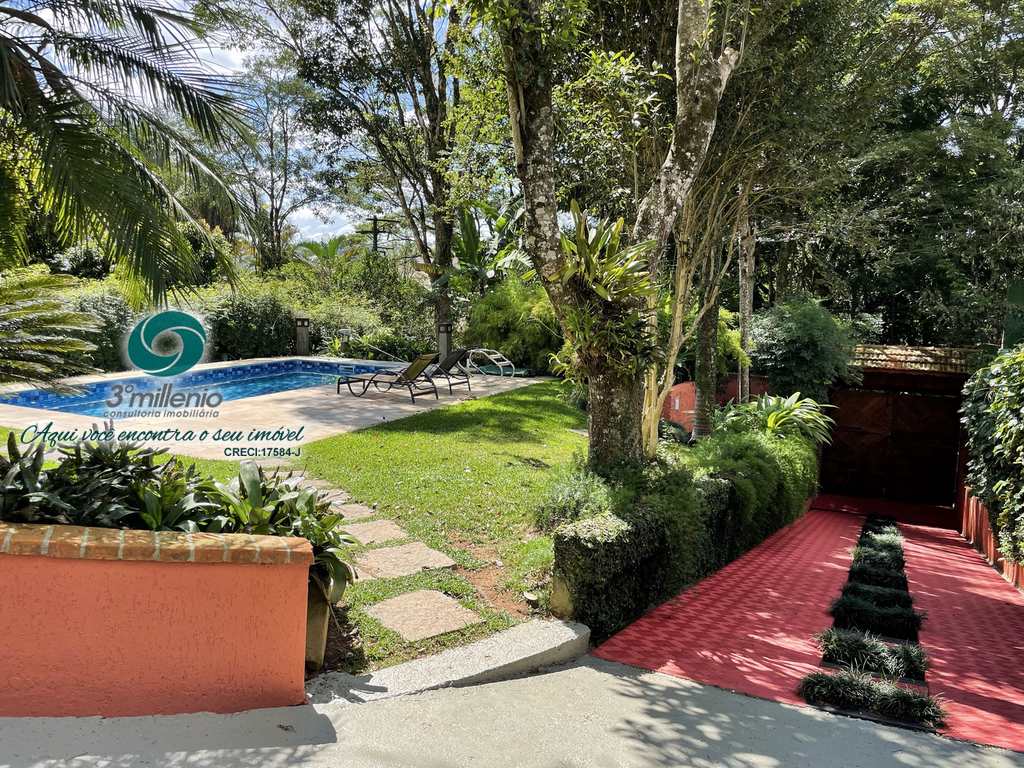 Casa em Cotia, no bairro Granja Viana II