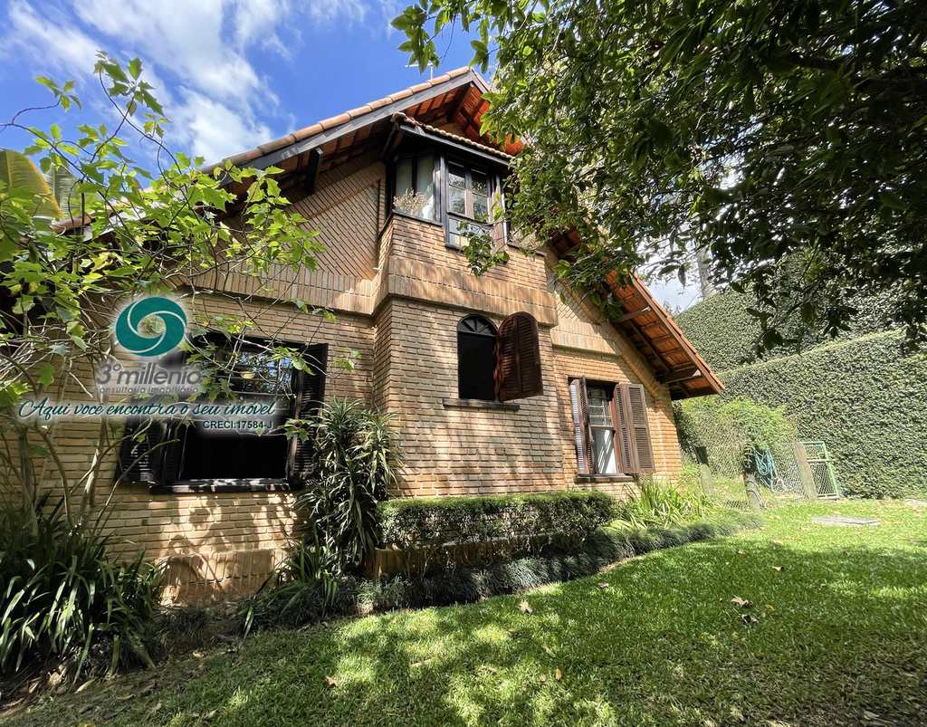 Casa em Cotia, no bairro Granja Viana II