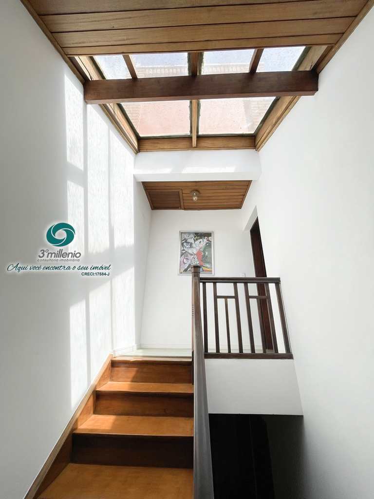 Casa em Cotia, no bairro Granja Viana II