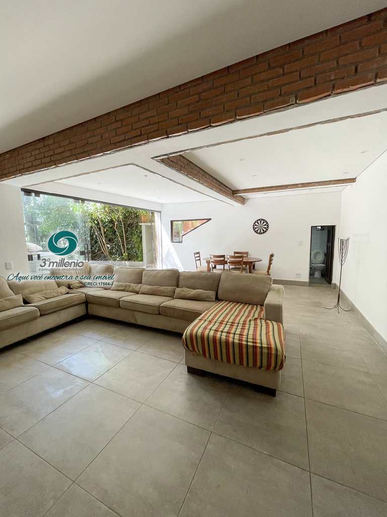 Casa em Cotia, no bairro Granja Viana II
