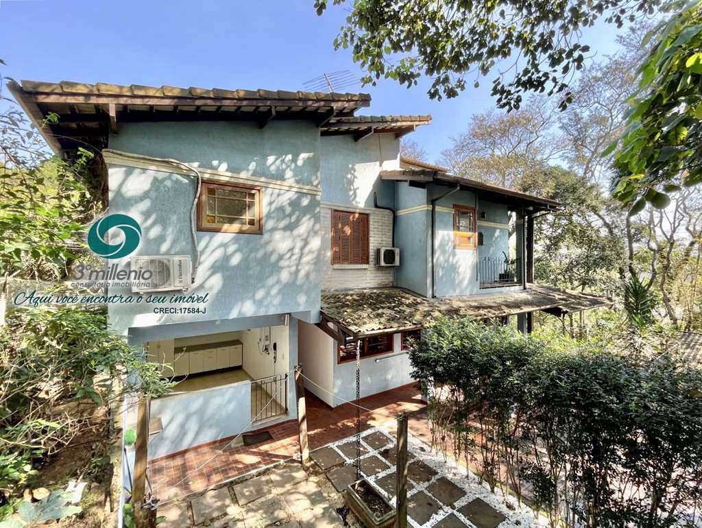 Casa em Jandira, no bairro Altos de São Fernando