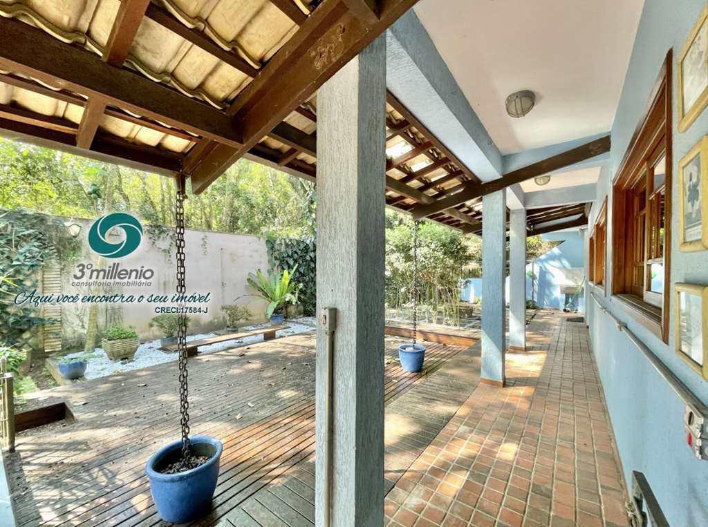 Casa em Jandira, no bairro Altos de São Fernando
