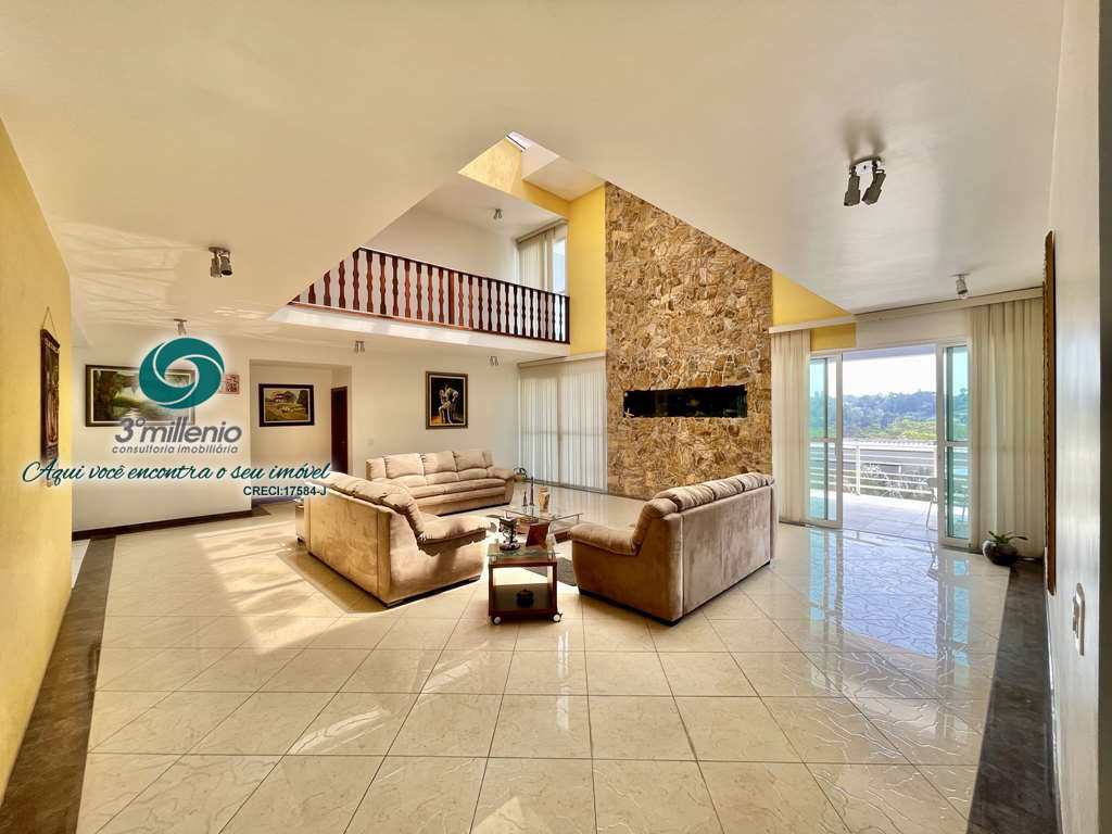 Casa em Carapicuíba, no bairro Golf Park