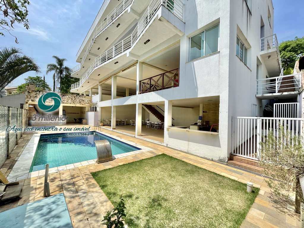 Casa em Carapicuíba, no bairro Golf Park