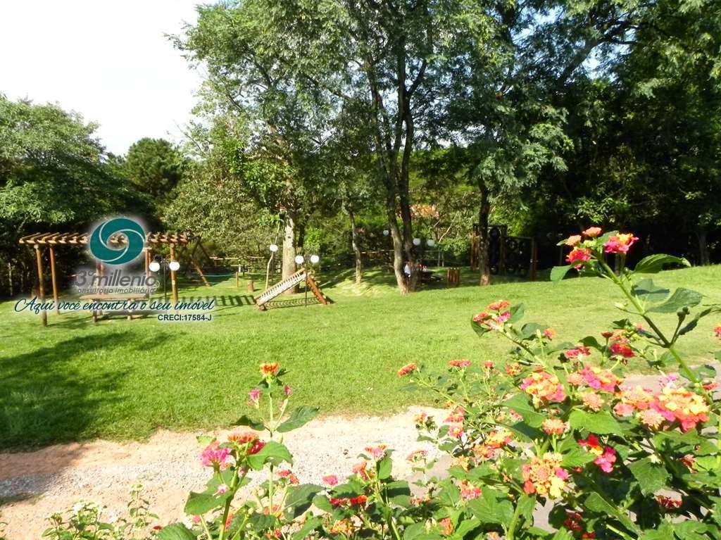 Casa em Carapicuíba, no bairro Golf Park