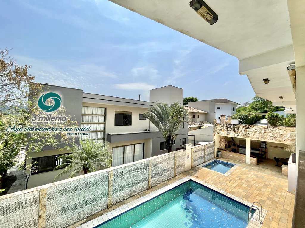Casa em Carapicuíba, no bairro Golf Park