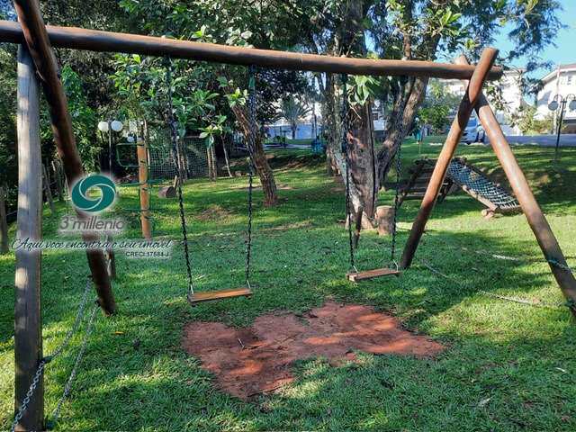 Casa em Carapicuíba, no bairro Golf Park