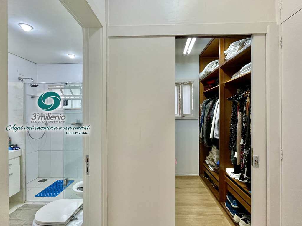 Casa em Cotia, no bairro Chácara Eliana
