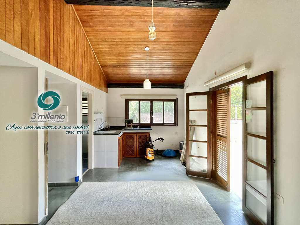 Casa em Cotia, no bairro Chácara Eliana