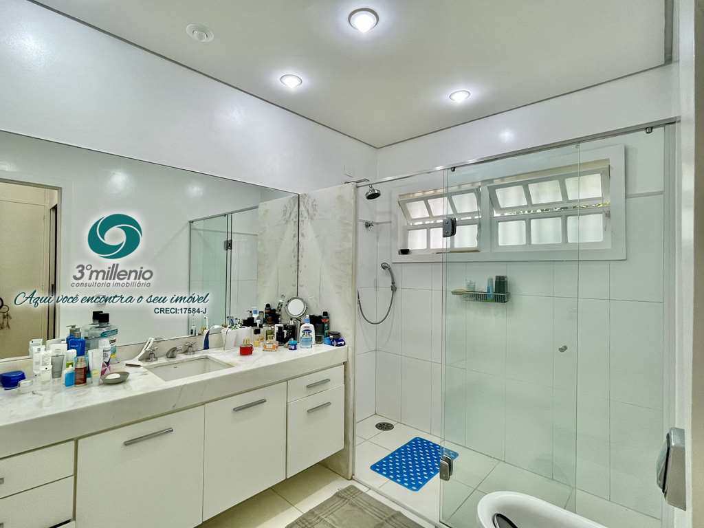 Casa em Cotia, no bairro Chácara Eliana