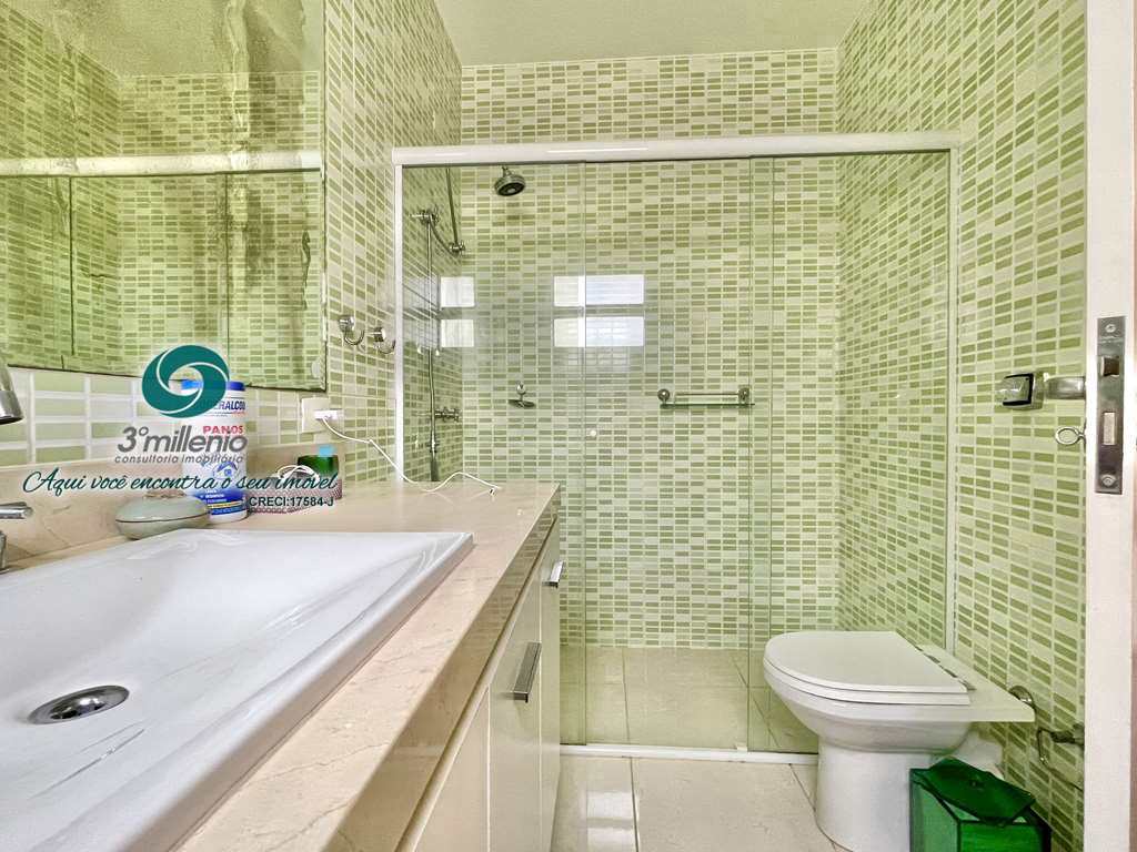 Casa em Cotia, no bairro Chácara Eliana