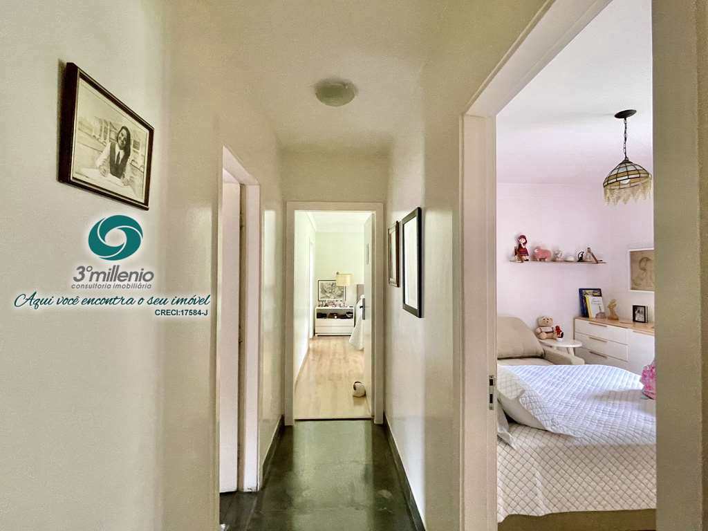 Casa em Cotia, no bairro Chácara Eliana