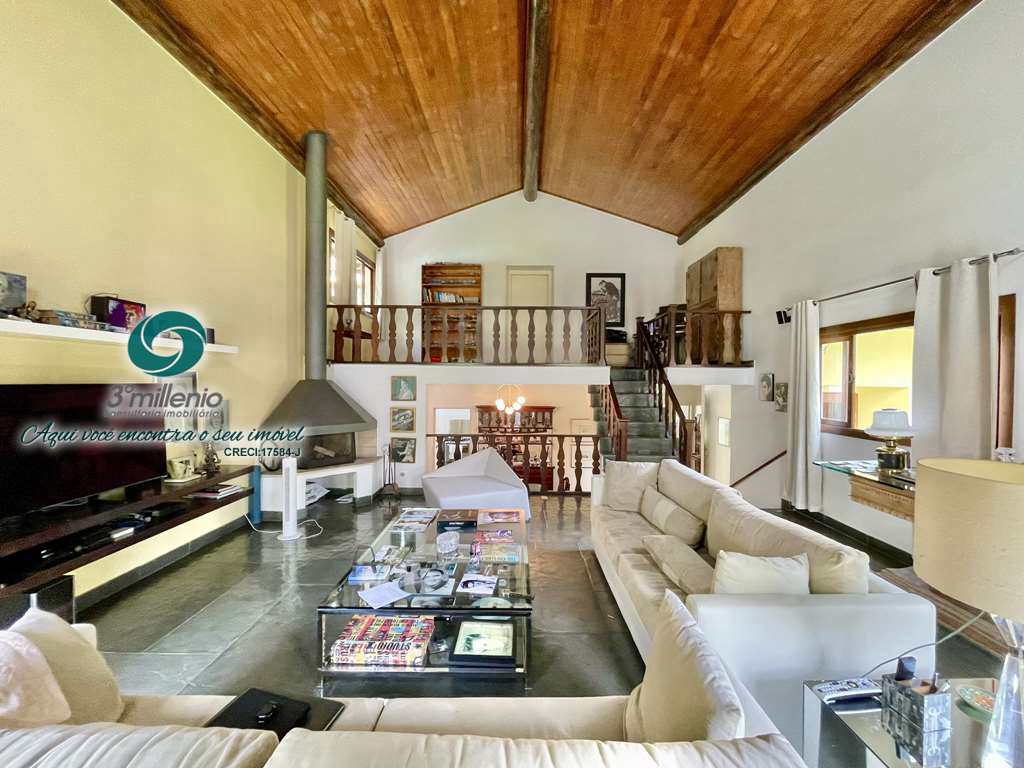 Casa em Cotia, no bairro Chácara Eliana