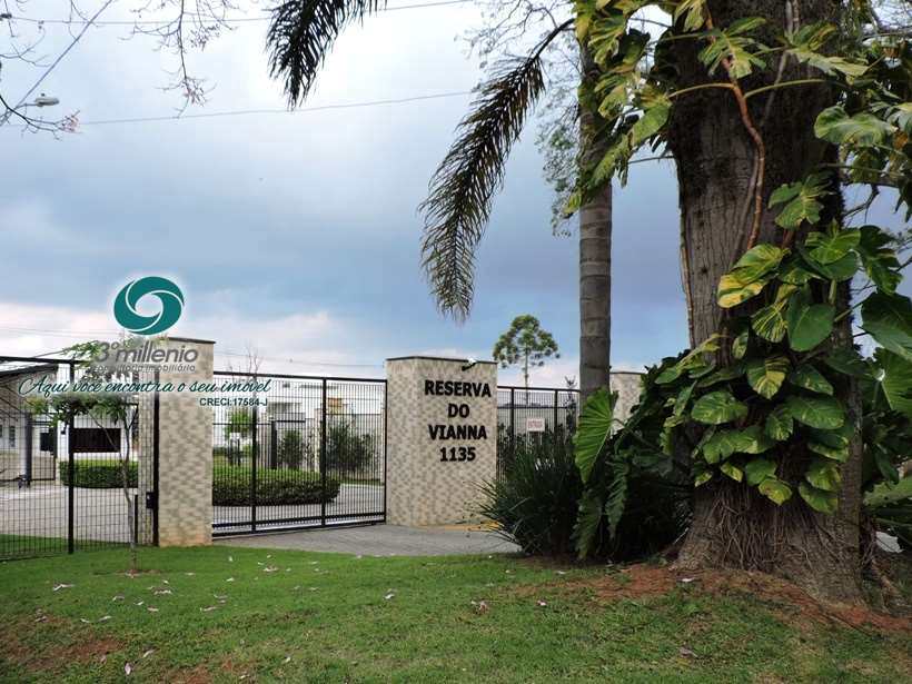Terreno em Cotia, no bairro Granja Viana