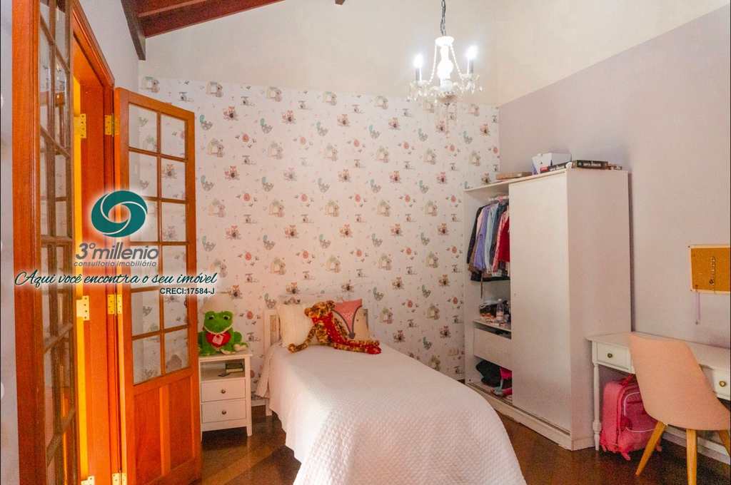 Casa em Cotia, no bairro Bosque do Vianna
