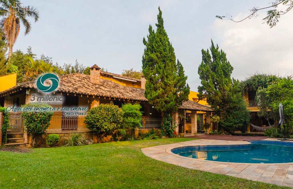 Casa em Cotia, no bairro Bosque do Vianna