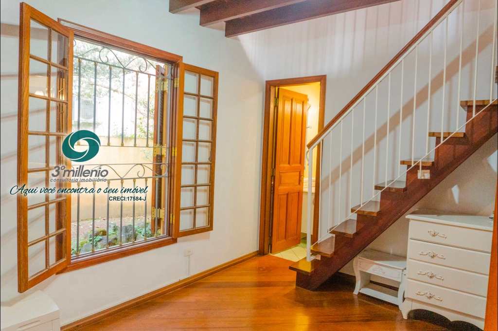 Casa em Cotia, no bairro Bosque do Vianna