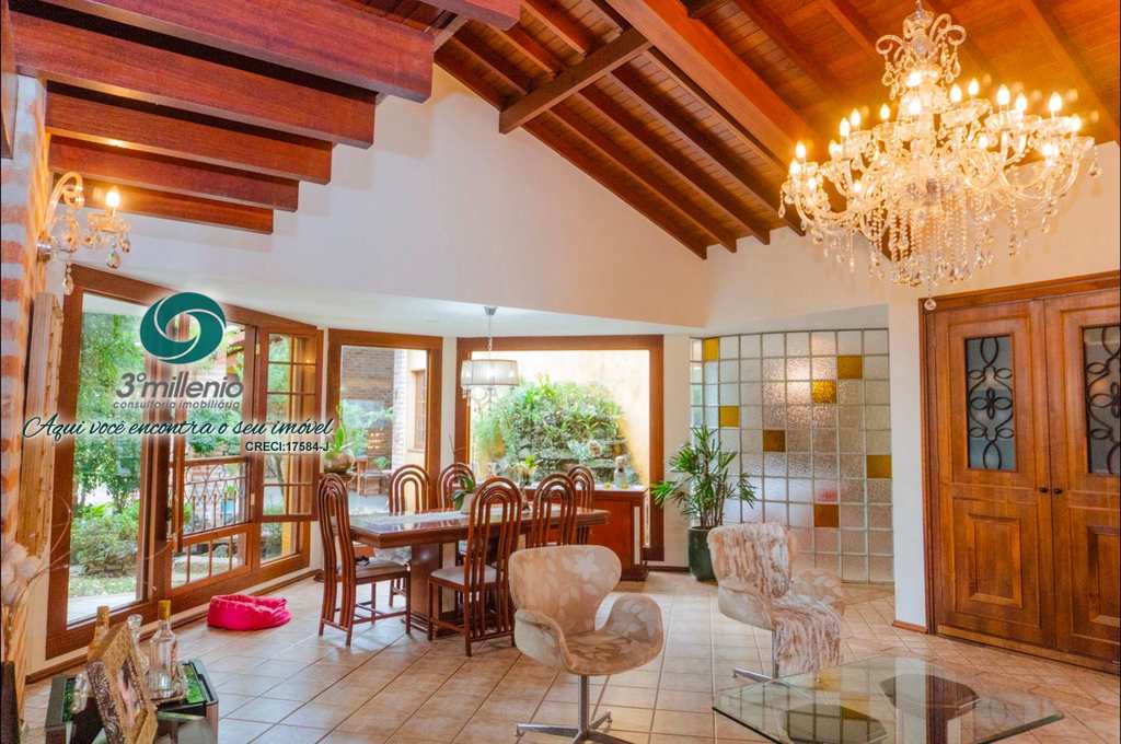 Casa em Cotia, no bairro Bosque do Vianna