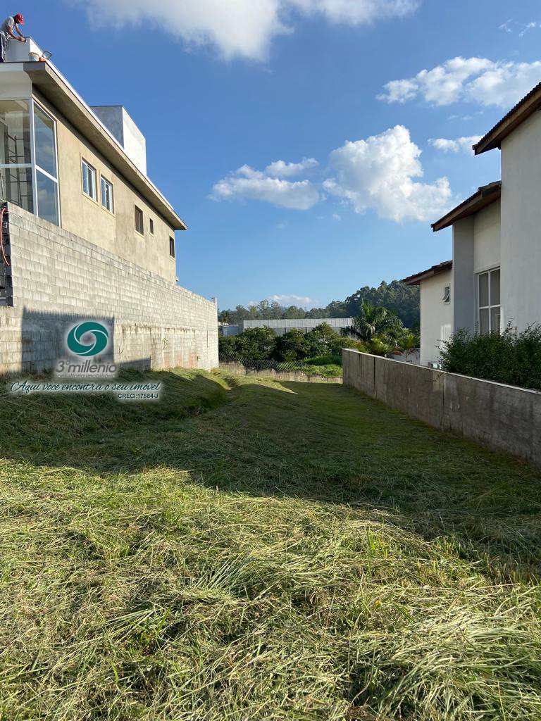Terreno em Cotia, no bairro Jardim Colibri