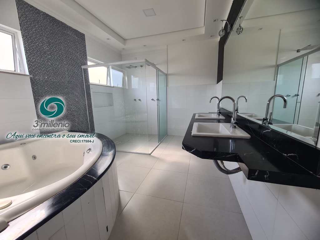 Casa em Jandira, no bairro Jardim do Golf I