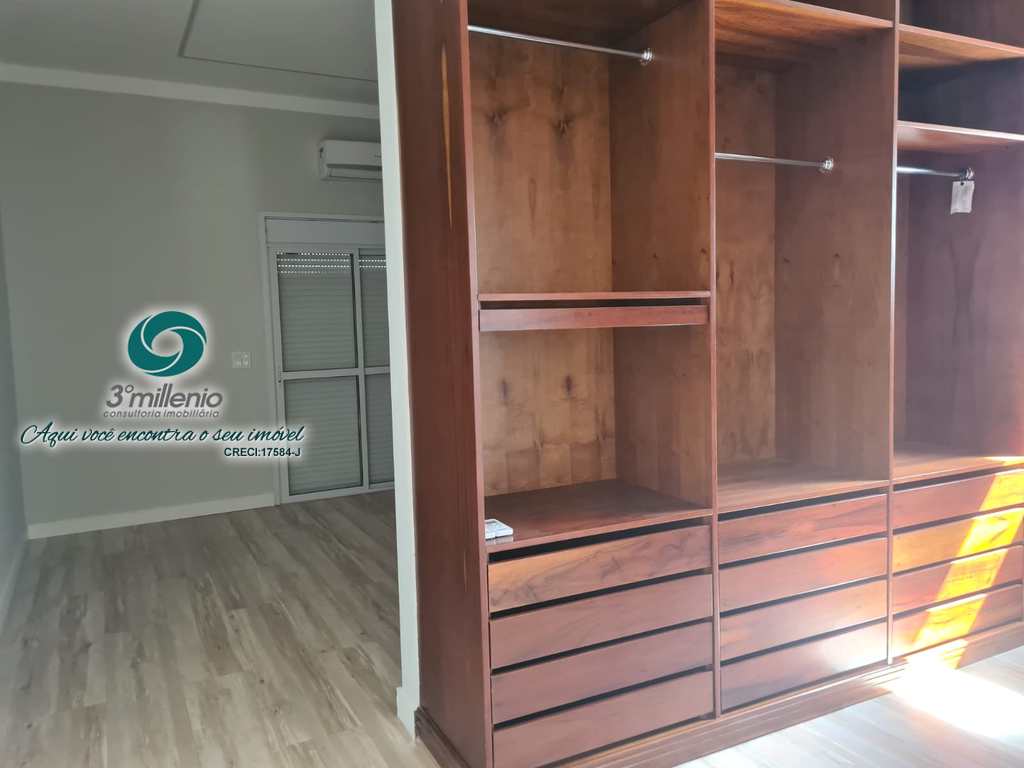 Casa em Jandira, no bairro Jardim do Golf I
