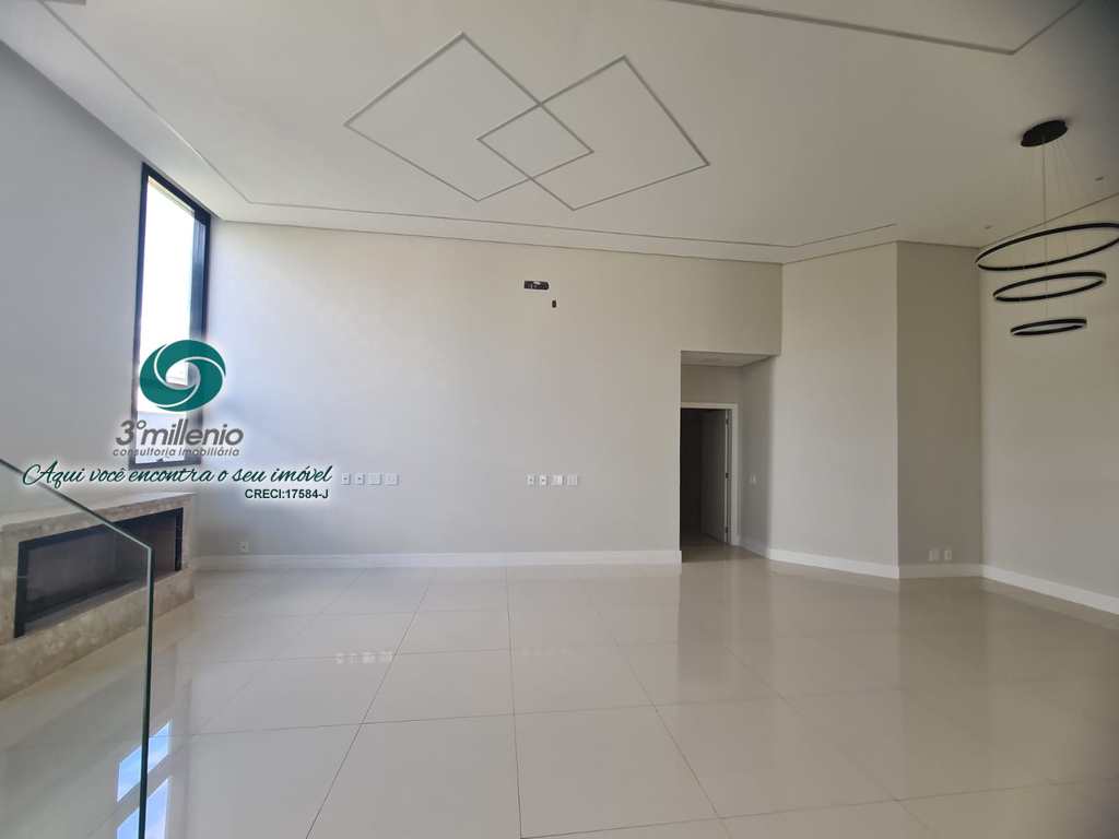 Casa em Jandira, no bairro Jardim do Golf I