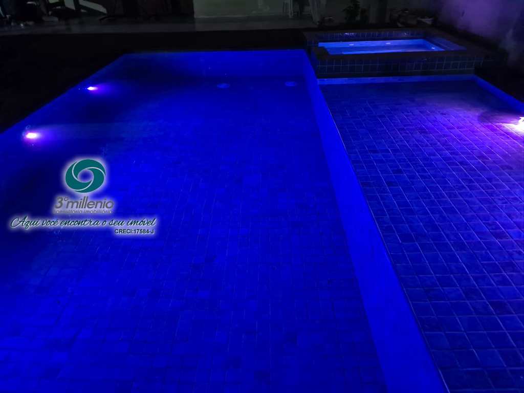 Casa em Cotia, no bairro Jardim Colibri