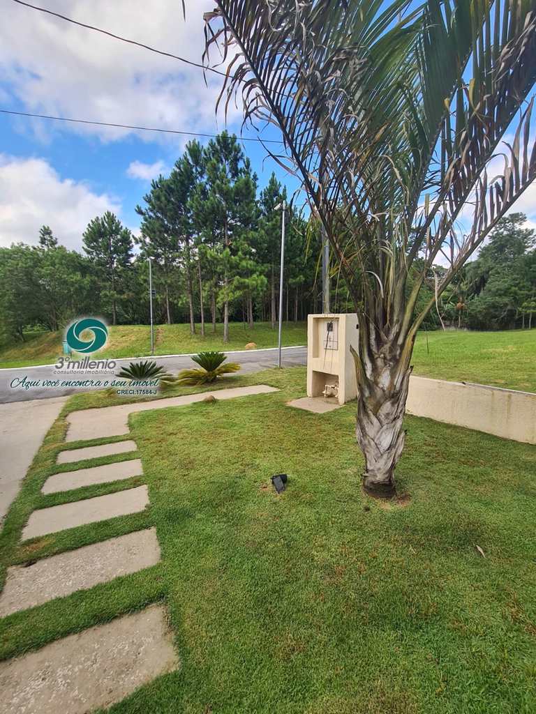 Casa em Cotia, no bairro Jardim Colibri