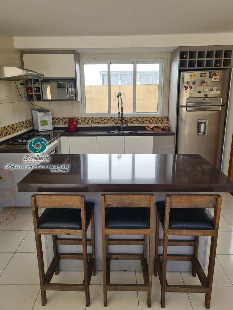 Casa em Cotia, no bairro Jardim Colibri