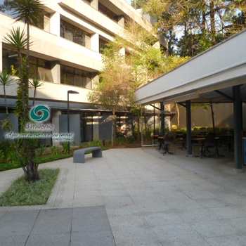 Sala Comercial em Cotia, bairro Bosque do Vianna