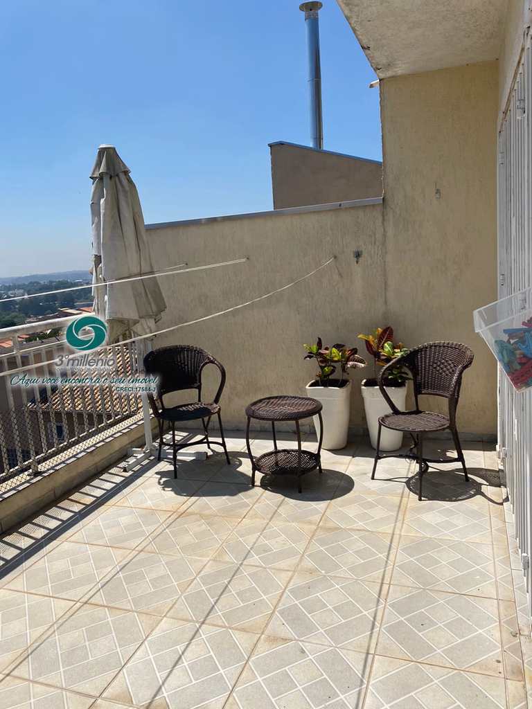 Casa em Cotia, no bairro Jardim Rio das Pedras