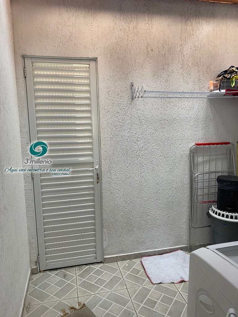 Casa em Cotia, no bairro Jardim Rio das Pedras