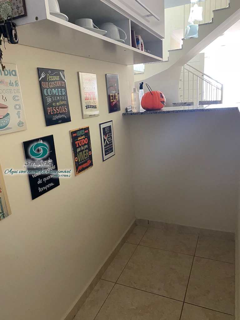 Casa em Cotia, no bairro Jardim Rio das Pedras