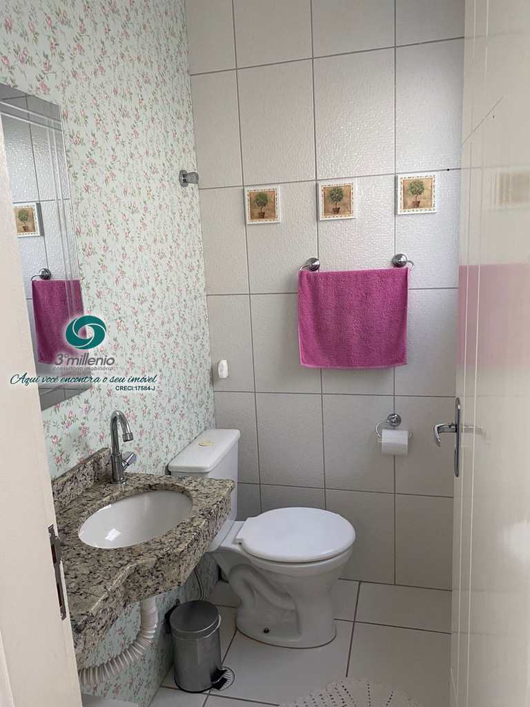 Casa em Cotia, no bairro Jardim Rio das Pedras