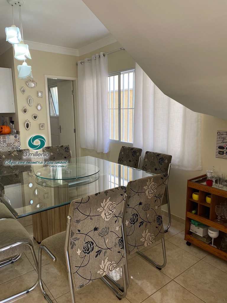 Casa em Cotia, no bairro Jardim Rio das Pedras