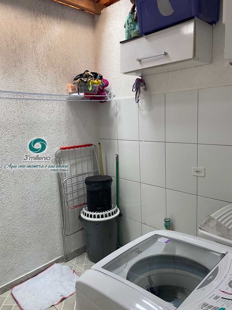 Casa em Cotia, no bairro Jardim Rio das Pedras