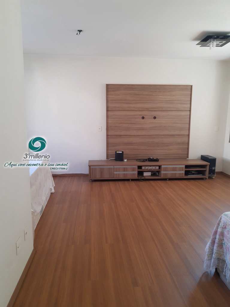 Casa em Cotia, no bairro Bosque do Vianna