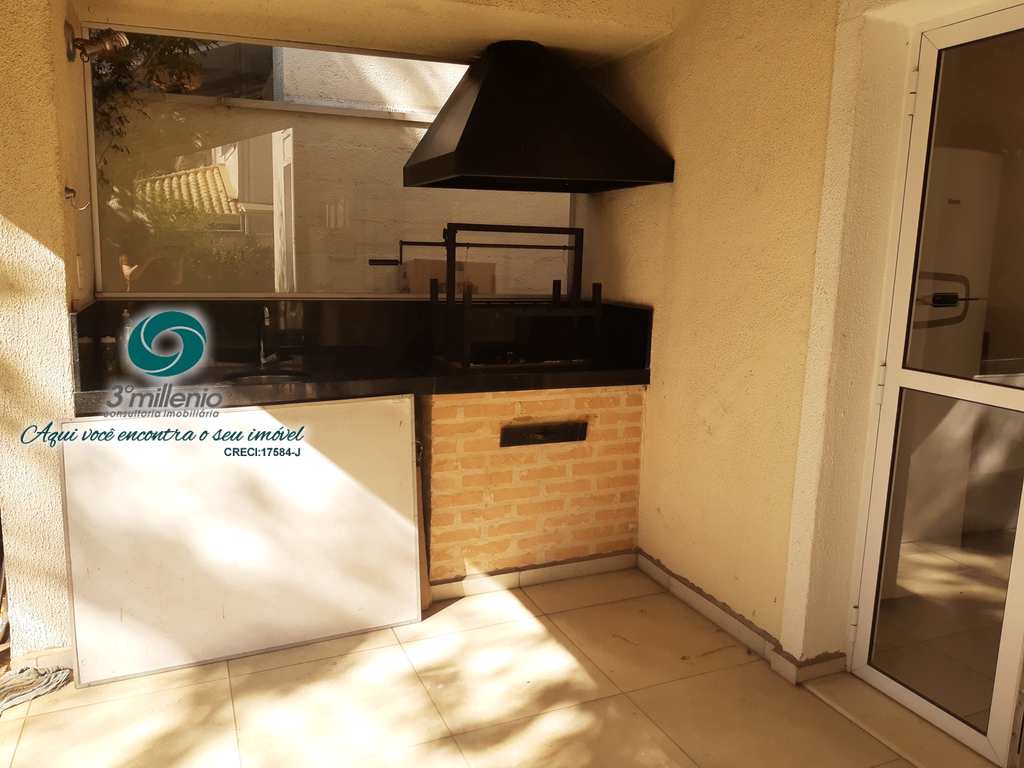 Casa em Cotia, no bairro Bosque do Vianna