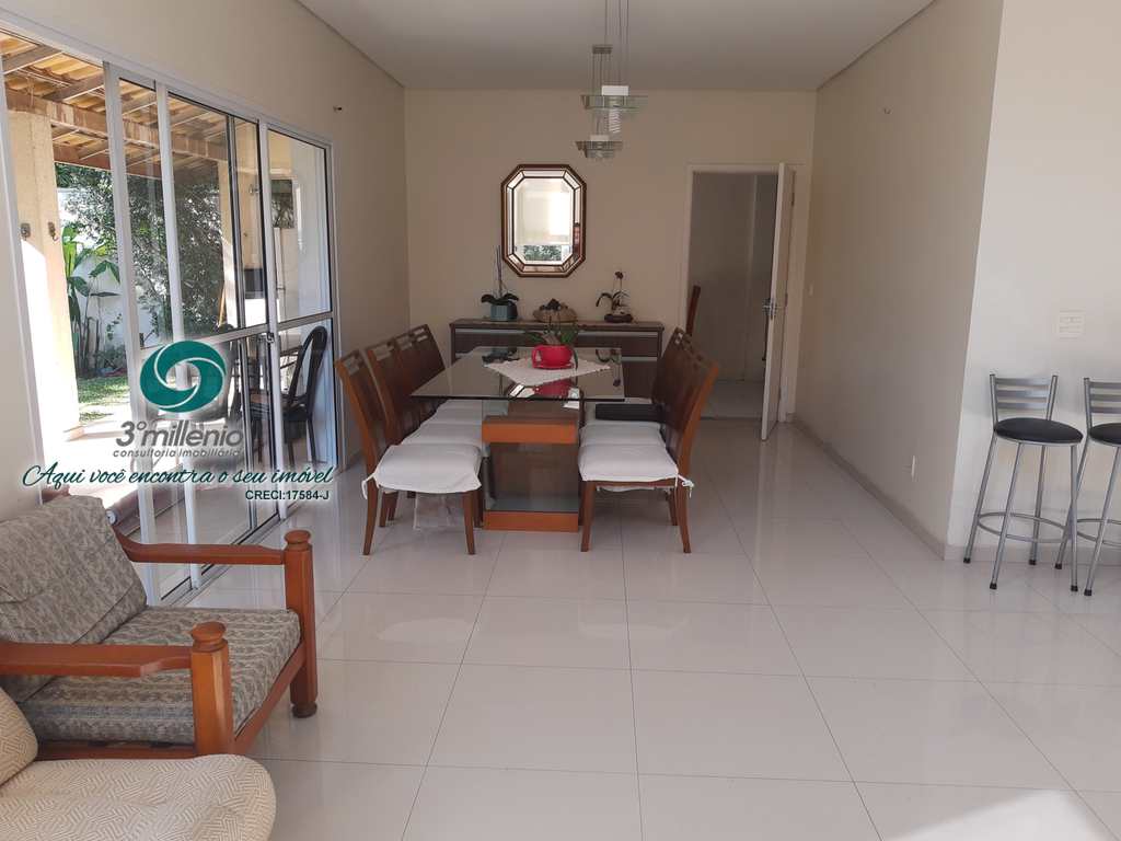 Casa em Cotia, no bairro Bosque do Vianna