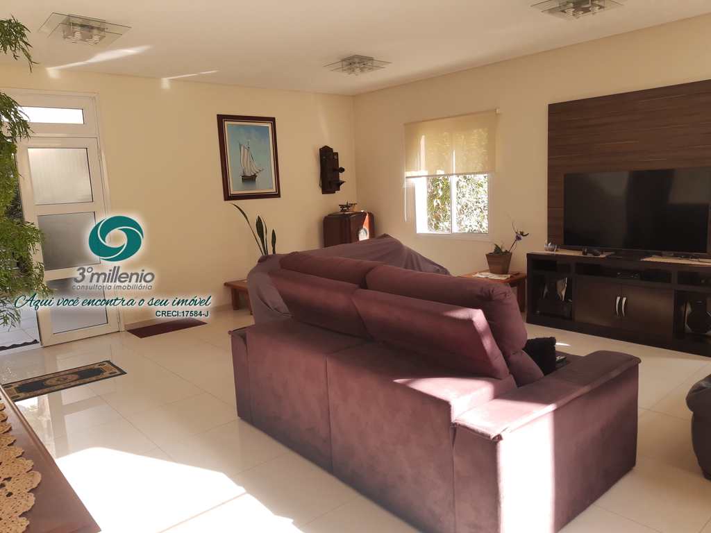 Casa em Cotia, no bairro Bosque do Vianna