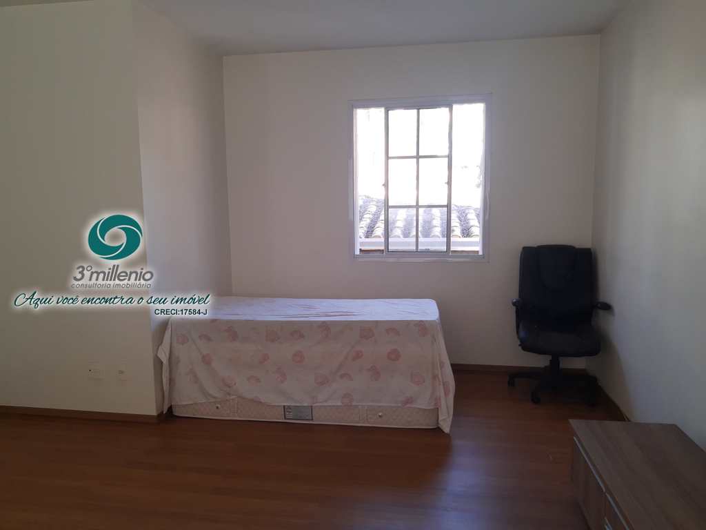 Casa em Cotia, no bairro Bosque do Vianna