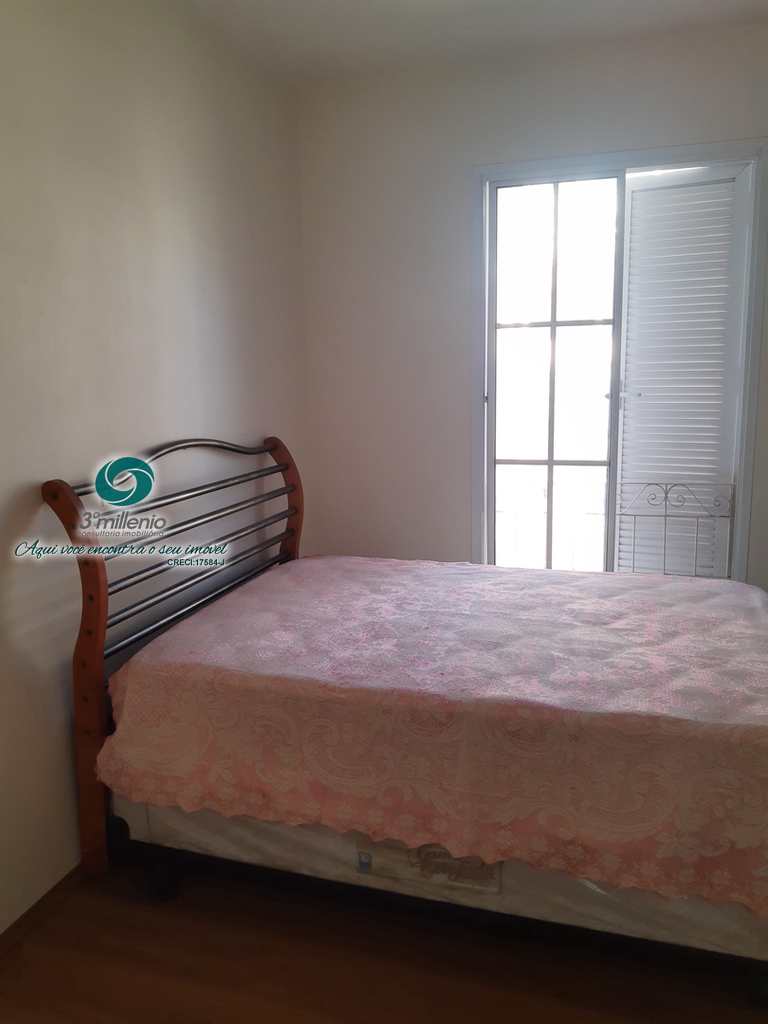 Casa em Cotia, no bairro Bosque do Vianna