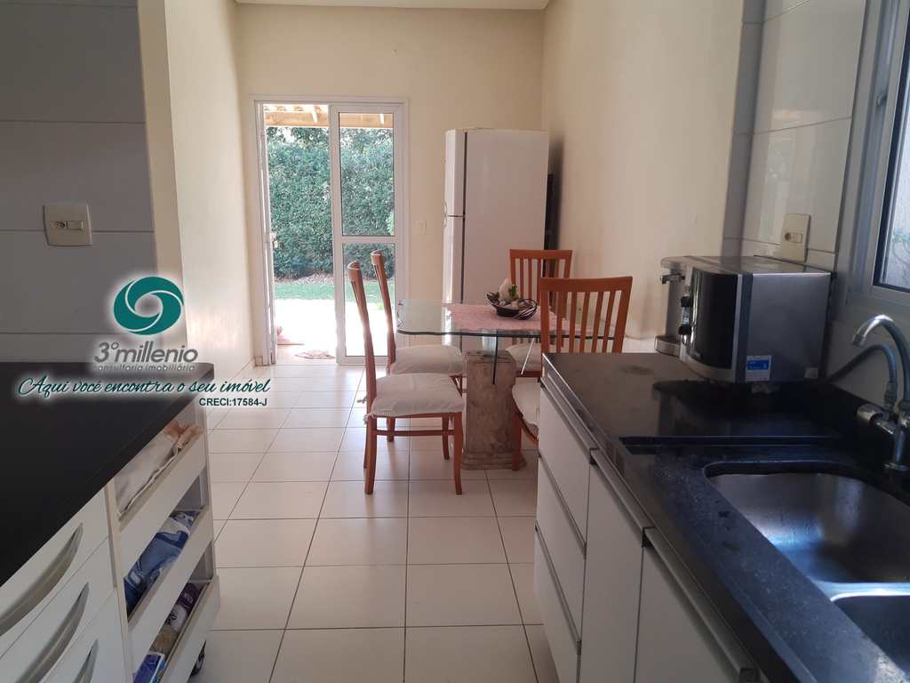 Casa em Cotia, no bairro Bosque do Vianna