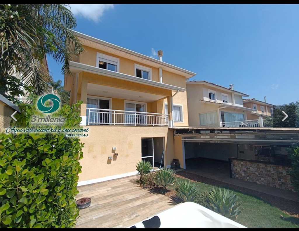 Casa em Cotia, no bairro Bosque do Vianna