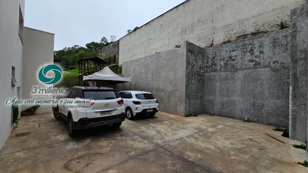 Casa em Embu das Artes, no bairro Jardim Indaiá