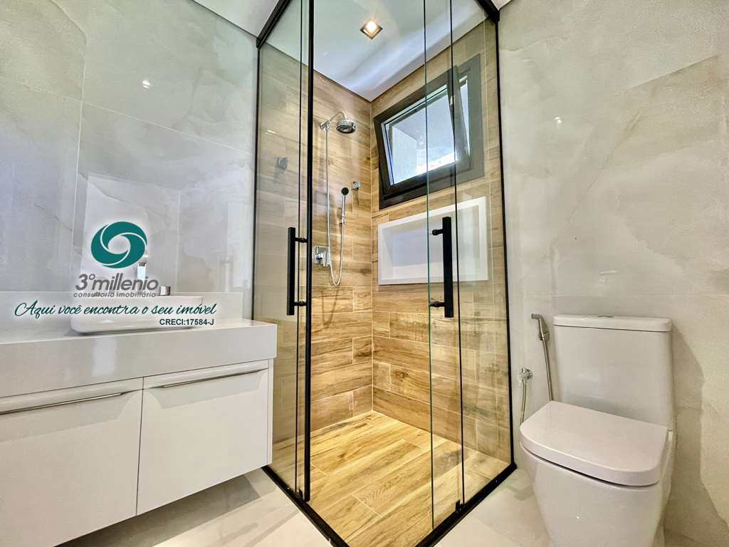 Casa em Cotia, no bairro São Paulo II