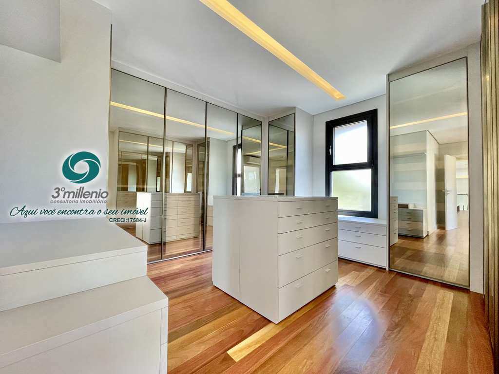 Casa em Cotia, no bairro São Paulo II